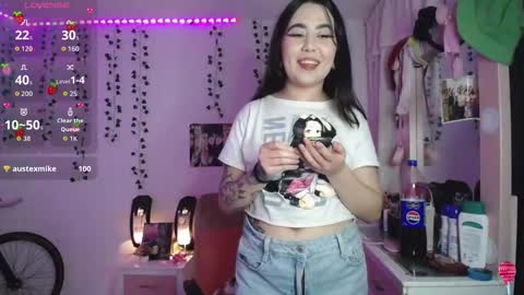 Snapshot of iriss_sky chatting on 11-21-25, 05:39 Iris online show from 11-21-25, 05:39