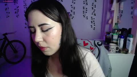 Snapshot of iriss_sky chatting on 12-18-25, 06:08 Iris online show from 12-18-25, 06:08