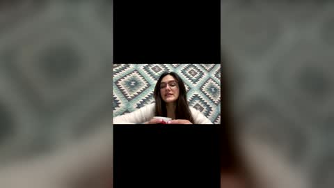 Snapshot of irisss31 chatting on 01-17-26, 08:45 irisss31 online show from 01-17-26, 08:45