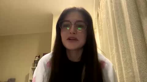 Snapshot of irisss31 chatting on 03-06-26, 07:32 irisss31 online show from 03-06-26, 07:32