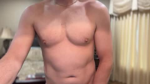 Snapshot of ironwoodbusy1986 chatting on 12-19-25, 08:05 Leo online show from 12-19-25, 08:05