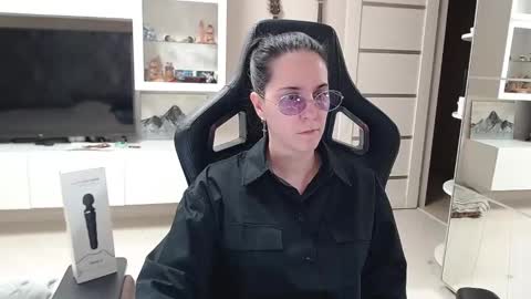 Irwi Tomboy online show from 01-31-25, 03:52