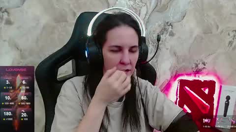 Irwi Tomboy online show from 04-18-26, 07:58