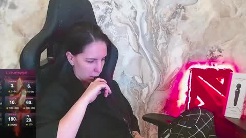 Irwi Tomboy online show from 04-26-26, 02:48