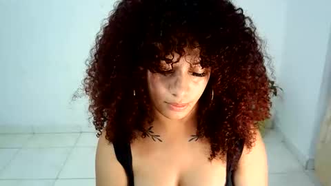 Snapshot of isa_bellaxx23 chatting on 06-03-26, 12:57 isa_bellaxx23 online show from 06-03-26, 12:57