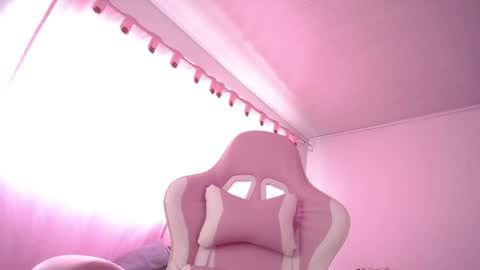 Isabella  online show from 04-10-26, 01:49