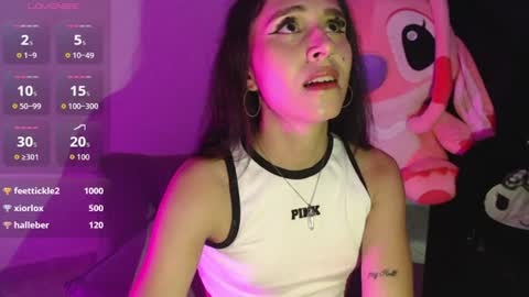 Isabella Hall online show from 07-30-26, 10:42