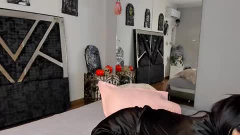 oIssaJonneso online show from 10-26-25, 12:22