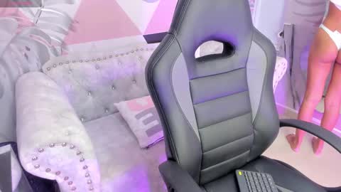    online show from 03-06-25, 10:30