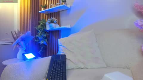    online show from 11-20-25, 03:18