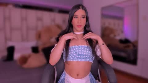 Snapshot of isa_little_star chatting on 11-29-25, 09:51 Isa online show from 11-29-25, 09:51