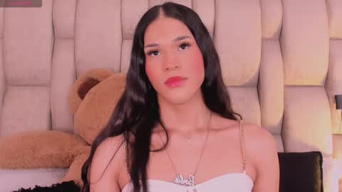 Isa  online show from 02-22-26, 04:02