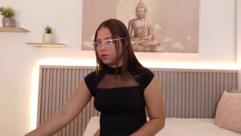 Isabel online show from 11-05-25, 12:16