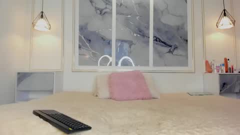 Isaa online show from 11-30-25, 01:15