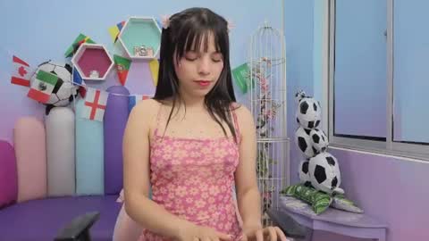 Isaa Skinny  online show from 06-25-26, 05:12