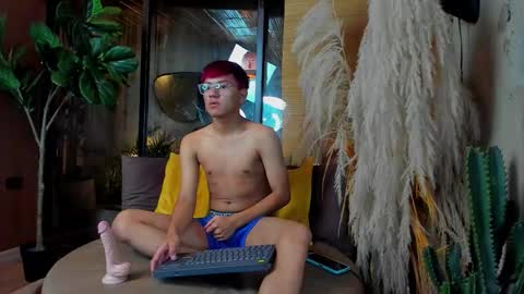 Snapshot of isaac_grimm chatting on 11-29-25, 03:42 isaac_grimm online show from 11-29-25, 03:42