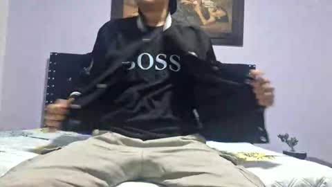 Isaac online show from 10-01-25, 02:28