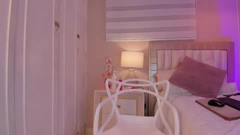 isabela__x online show from 02-12-26, 11:44