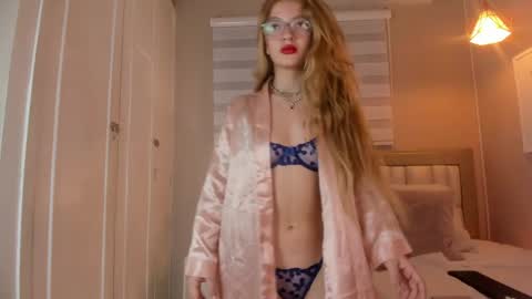 isabela__x online show from 05-04-26, 11:39