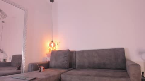 Snapshot of isabela_franco_ chatting on 10-14-25, 12:06 Isabela online show from 10-14-25, 12:06