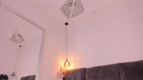 Snapshot of isabela_franco_ chatting on 10-26-25, 12:11 Isabela online show from 10-26-25, 12:11