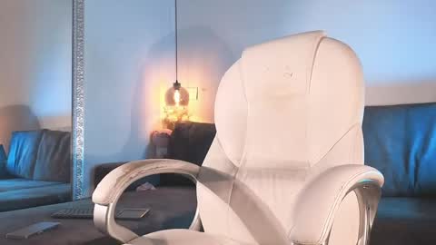 Isabela online show from 04-21-26, 11:49