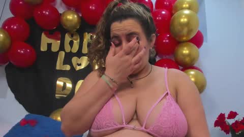 Snapshot of isabela_parkerr chatting on 09-22-25, 11:23 Mommy Isa online show from 09-22-25, 11:23