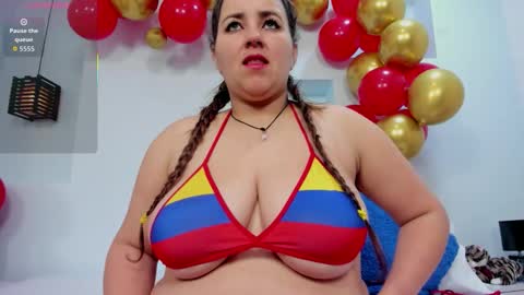 Snapshot of isabela_parkerr chatting on 10-05-25, 12:03 Mommy Isa online show from 10-05-25, 12:03