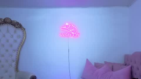 Snapshot of isabela_tay chatting on 06-27-26, 11:37 ISABELA online show from 06-27-26, 11:37