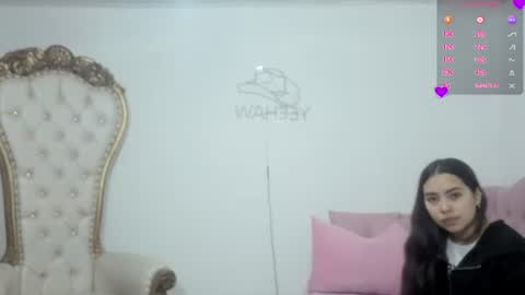 Snapshot of isabela_tay chatting on 07-24-26, 11:30 ISABELA online show from 07-24-26, 11:30