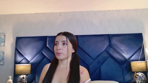 Snapshot of isabelacampbell_ chatting on 05-18-26, 06:47 IsabelaCampbell online show from 05-18-26, 06:47