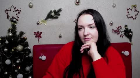 IsabelBlackberry online show from 12-22-24, 12:16