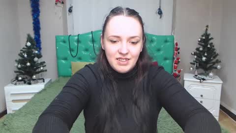 IsabelBlackberry online show from 12-28-24, 01:17