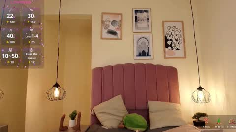 isabelgh_ online show from 11-13-25, 03:27