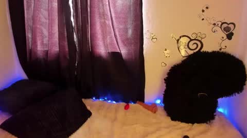 Snapshot of isabelitha chatting on 01-27-25, 06:52 isabella online show from 01-27-25, 06:52