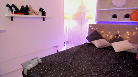 IsabelKiss online show from 04-23-26, 05:41