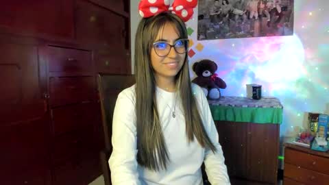 Isabella22 1 online show from 01-31-25, 03:41