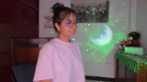 Isabella22 1 online show from 02-06-25, 11:54