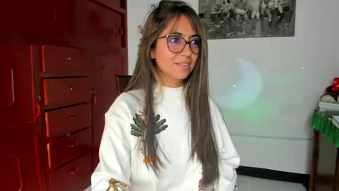 Isabella22 1 online show from 02-11-25, 05:50