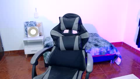 Snapshot of isabella__666 chatting on 12-14-25, 04:07 isabella__666 online show from 12-14-25, 04:07