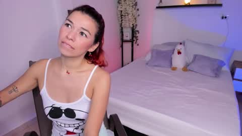 Snapshot of isabella_boyer chatting on 09-17-25, 05:25 isabella online show from 09-17-25, 05:25