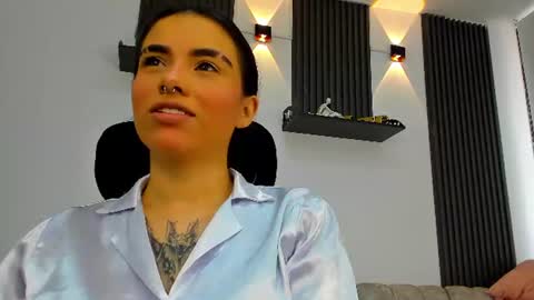Snapshot of isabella_hv chatting on 07-14-26, 06:57 ISABELLA online show from 07-14-26, 06:57