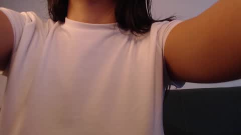 Snapshot of isabella_jones9 chatting on 01-08-25, 10:48 ISABELLA online show from 01-08-25, 10:48