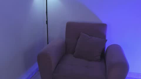 ISABELLA online show from 10-25-25, 11:21