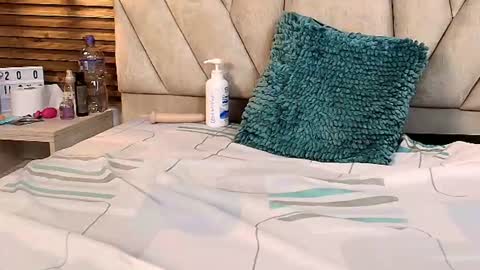 Snapshot of isabella_luxet chatting on 06-10-26, 03:22 isabella_luxet online show from 06-10-26, 03:22