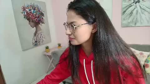 Snapshot of isabella_moen chatting on 06-22-26, 08:06 Isa online show from 06-22-26, 08:06