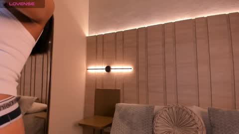 isa  online show from 09-11-25, 07:47