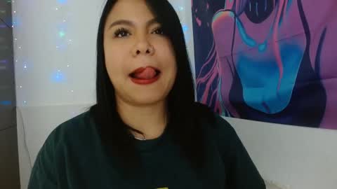 Snapshot of isabella_velvet27 chatting on 05-19-26, 12:55 Isabella velvet online show from 05-19-26, 12:55
