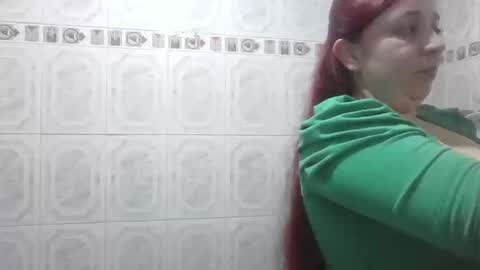 isabellaa_hills_ online show from 09-27-25, 10:26