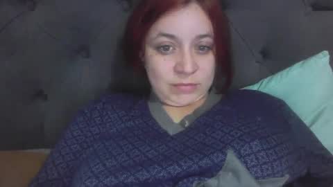 isabellaa_hills_ online show from 10-03-25, 02:03
